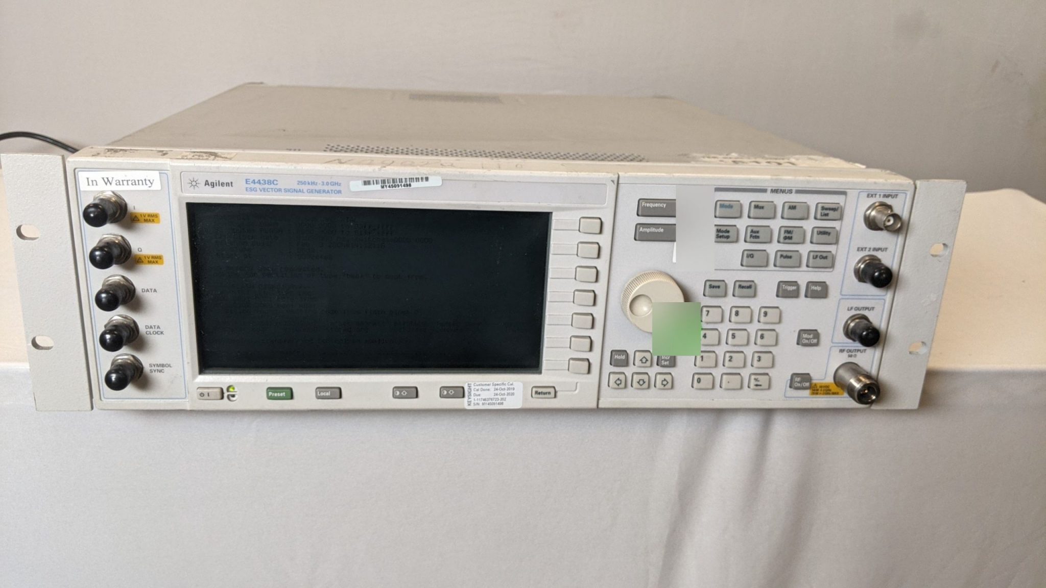 Keysight Agilent E4438C ESG Vector Signal Generator